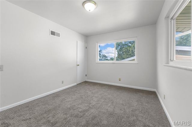 2291 Heritage Drive, St Louis, MO 63136