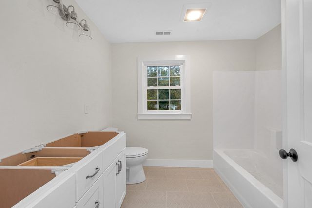 110 Friendship St, Billerica, MA 01821