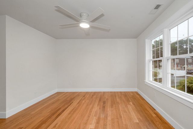 110 Friendship St, Billerica, MA 01821