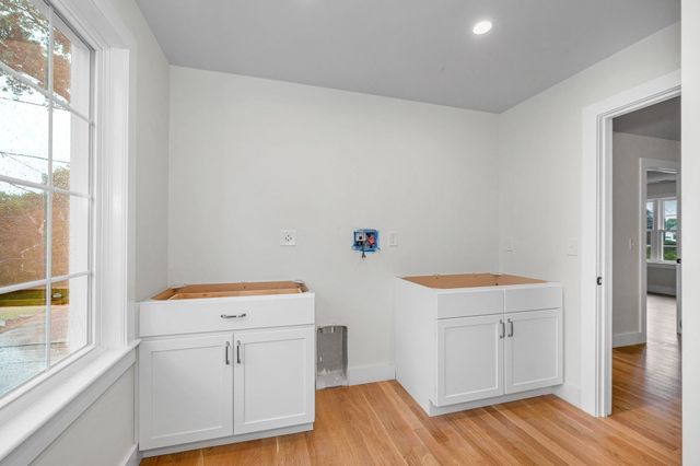 110 Friendship St, Billerica, MA 01821