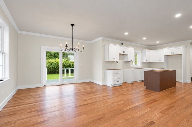 110 Friendship St, Billerica, MA 01821