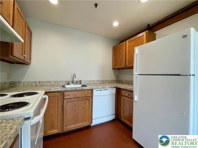 101 Race Street 218, Catasauqua Boro, PA 18032