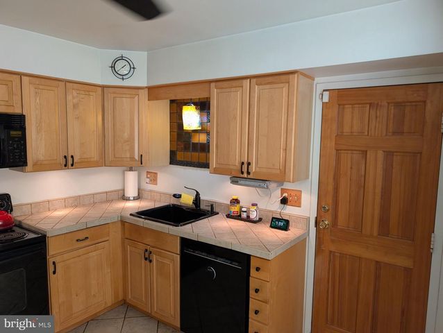 5201 OAHU CT, Temple Hills, MD 20748