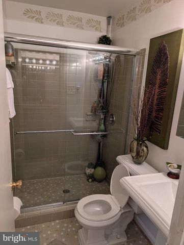 5201 OAHU CT, Temple Hills, MD 20748