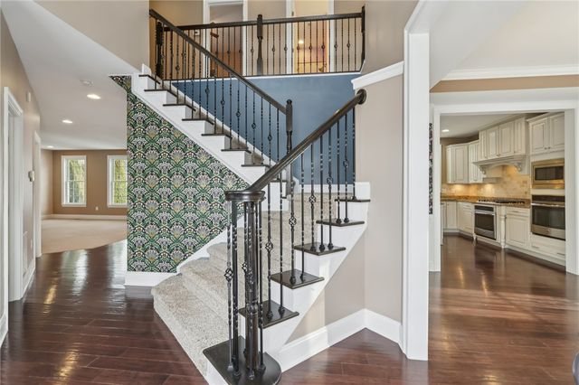306 Sapling Court, Cranberry Twp, PA 16066