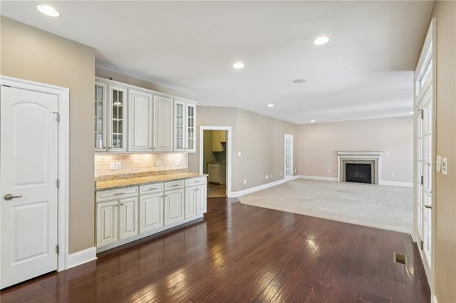 306 Sapling Court, Cranberry Twp, PA 16066