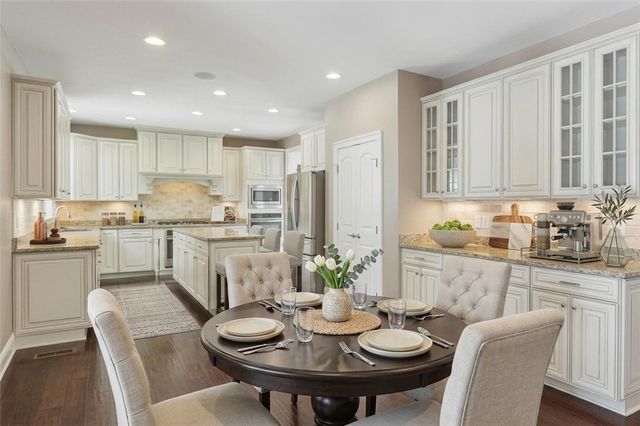 306 Sapling Court, Cranberry Twp, PA 16066