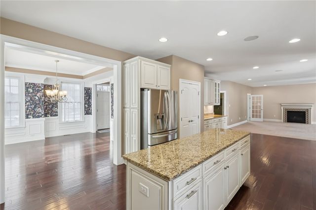 306 Sapling Court, Cranberry Twp, PA 16066