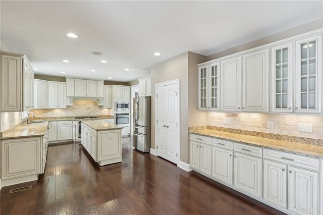 306 Sapling Court, Cranberry Twp, PA 16066