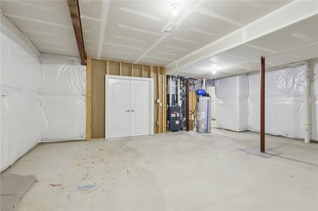 306 Sapling Court, Cranberry Twp, PA 16066