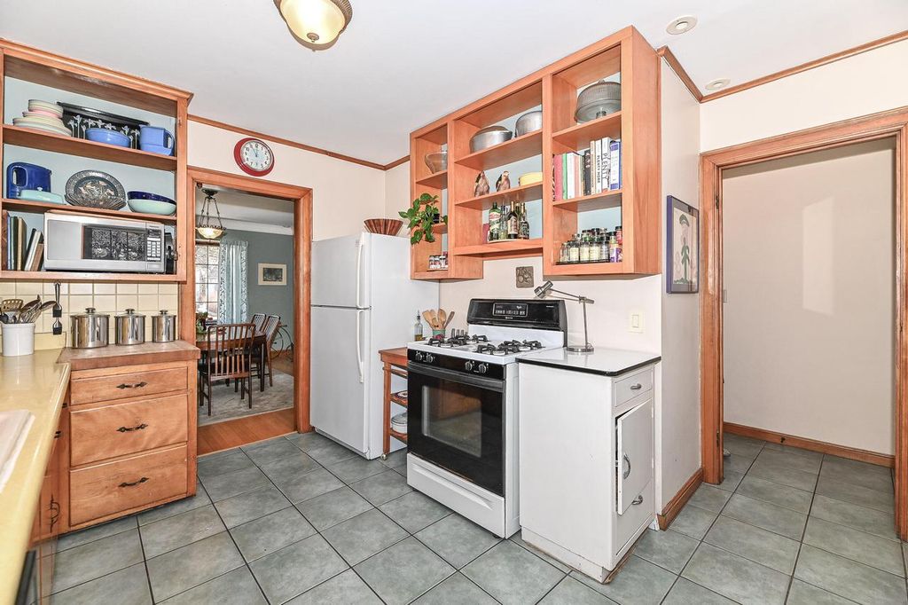 property-img