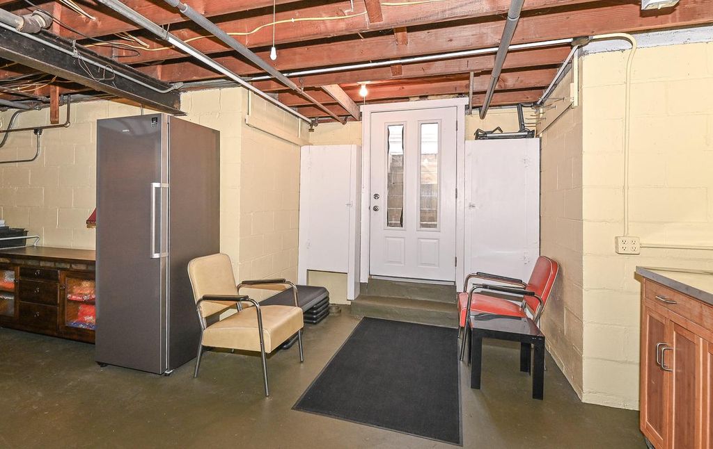property-img