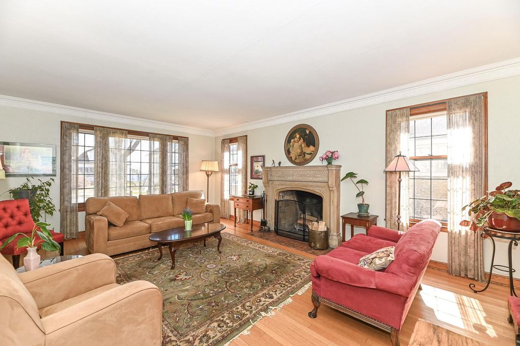 property-img