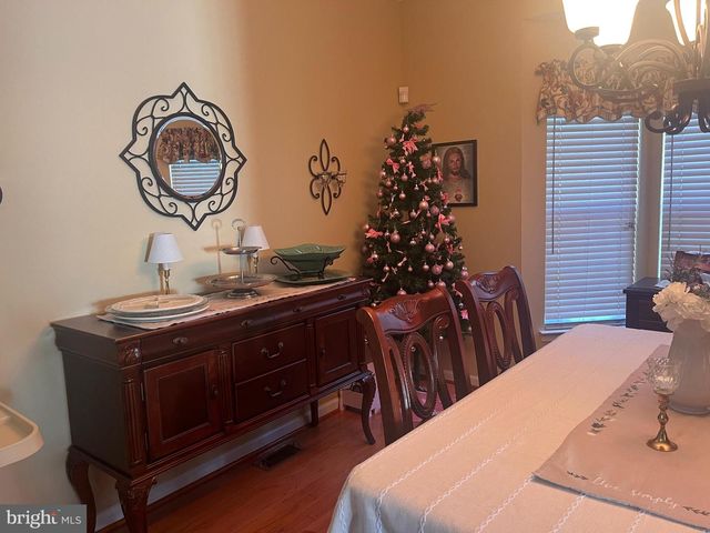 31 STANFORD DR, West Grove, PA 19390