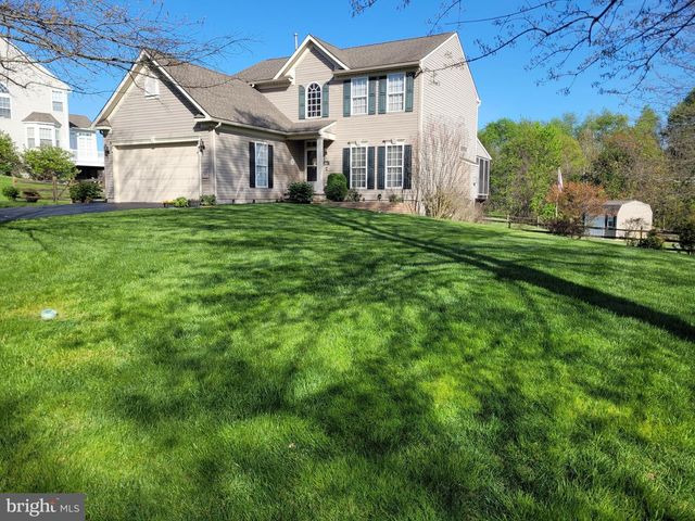 31 STANFORD DR, West Grove, PA 19390