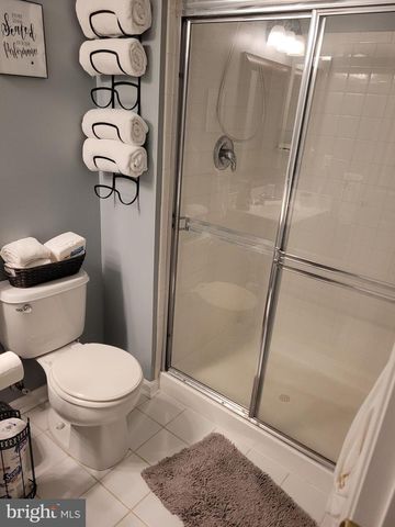 31 STANFORD DR, West Grove, PA 19390