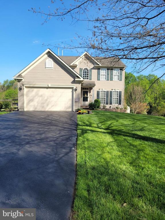 31 STANFORD DR, West Grove, PA 19390
