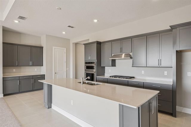 4653 GOLDEN BIRCH AVENUE, Clermont, FL 34714