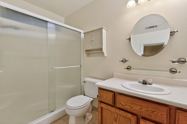 2935 Snow Fire Court, Redding, CA 96003