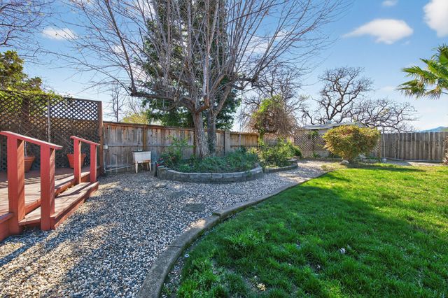 2935 Snow Fire Court, Redding, CA 96003