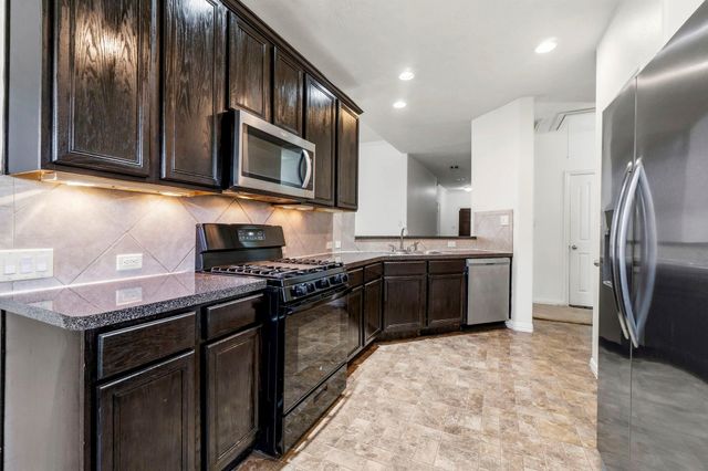 8203 Loetsch Ridge Way, Spring, TX 77379