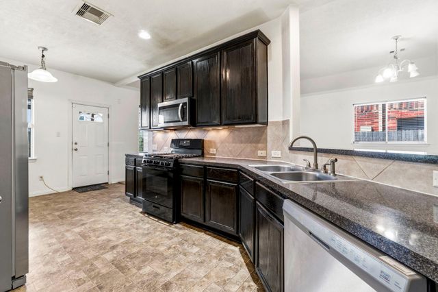 8203 Loetsch Ridge Way, Spring, TX 77379
