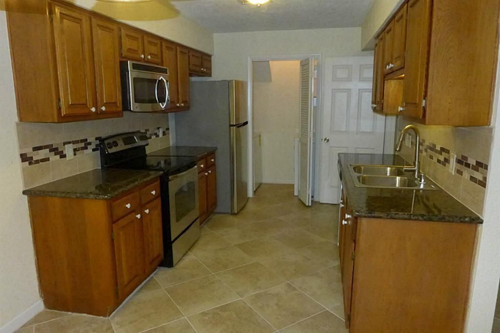 14119 Briarsage Court 9, Houston, TX 77077