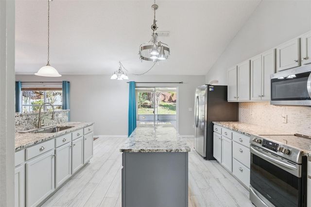 2214 EL MARRA DR, Ocoee, FL 34761