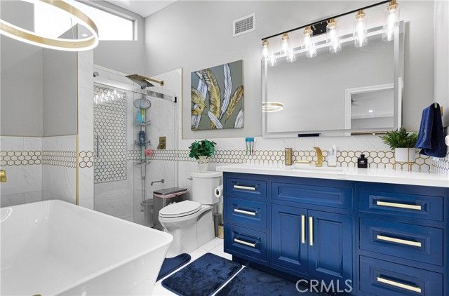 13046 Bermuda Dunes, Victorville, CA 92395