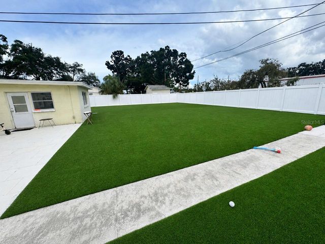 2571 CENTRAL AVENUE, Clearwater, FL 33764