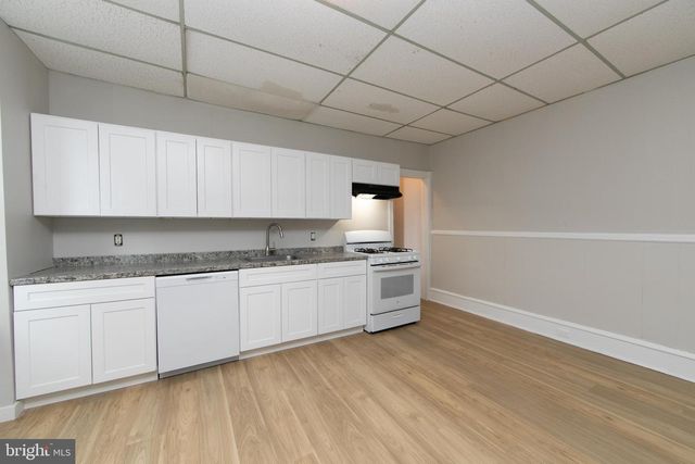 428 MIDDLESEX ST, Gloucester City, NJ 08030