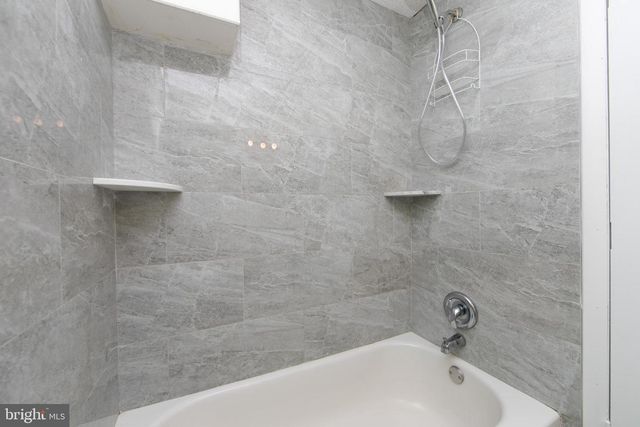 428 MIDDLESEX ST, Gloucester City, NJ 08030