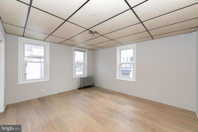 428 MIDDLESEX ST, Gloucester City, NJ 08030