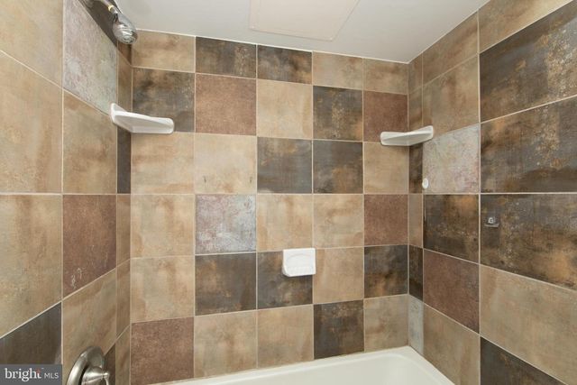 428 MIDDLESEX ST, Gloucester City, NJ 08030