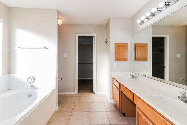 5618 Imperial Grove Drive, Houston, TX 77066