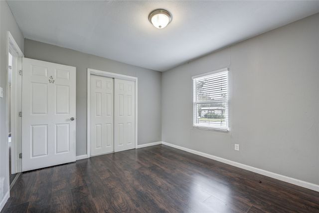 802 E Dallas Street, Mansfield, TX 76063