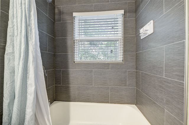 802 E Dallas Street, Mansfield, TX 76063