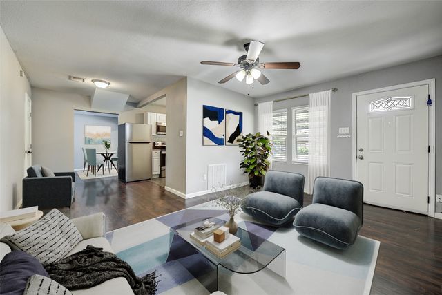 802 E Dallas Street, Mansfield, TX 76063