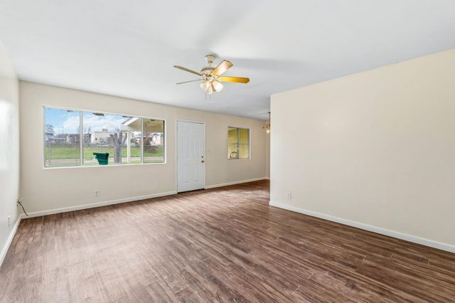 1352 N Pleasant Avenue, Fresno, CA 93728