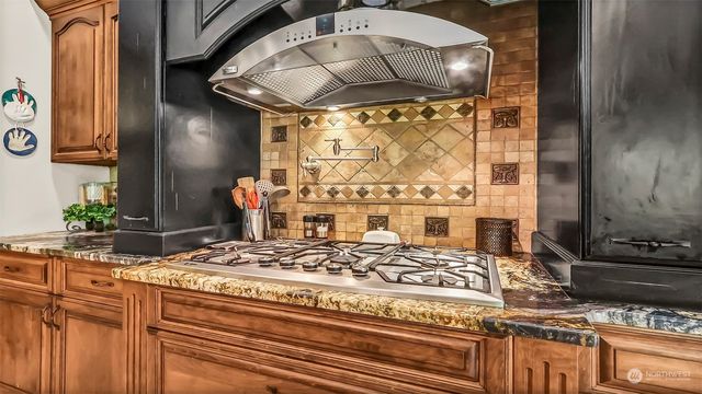 15625 264th Street E, Graham, WA 98338