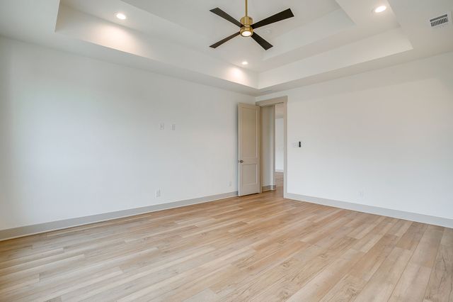 137 Aiden Drive, Waxahachie, TX 75165