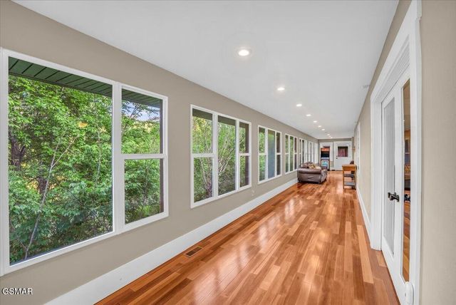 1463 Red Cedar Lane, Sevierville, TN 37876