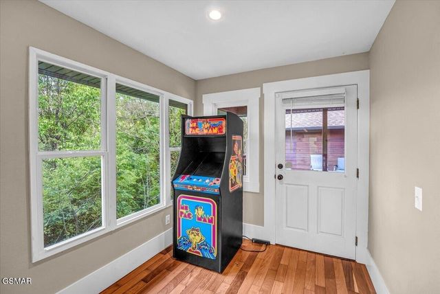 1463 Red Cedar Lane, Sevierville, TN 37876