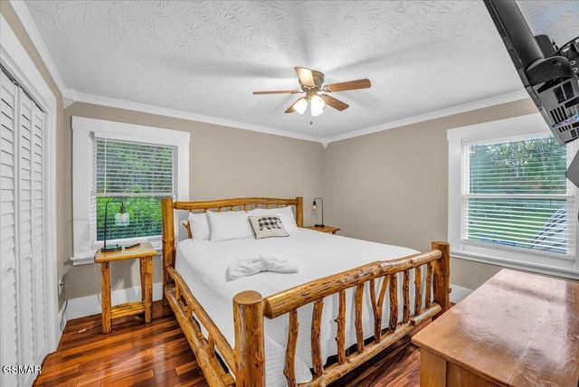 1463 Red Cedar Lane, Sevierville, TN 37876