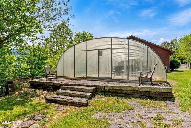 1463 Red Cedar Lane, Sevierville, TN 37876
