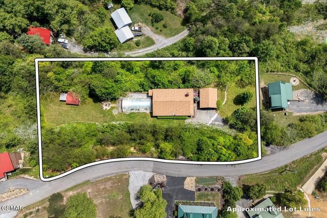 1463 Red Cedar Lane, Sevierville, TN 37876