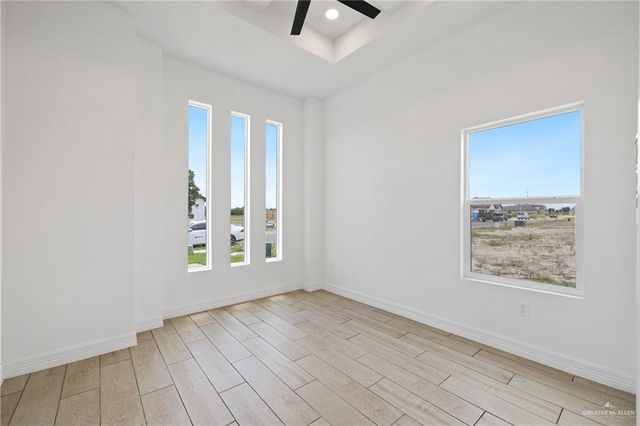 2413 N Gaytan Avenue, Edinburg, TX 78542