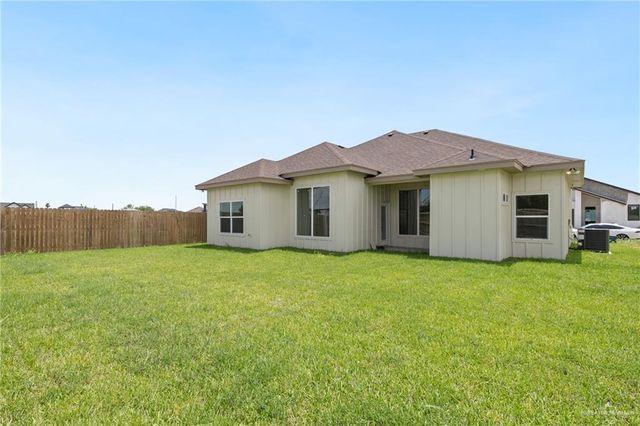 2413 N Gaytan Avenue, Edinburg, TX 78542