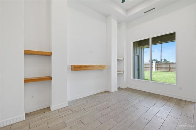 2413 N Gaytan Avenue, Edinburg, TX 78542