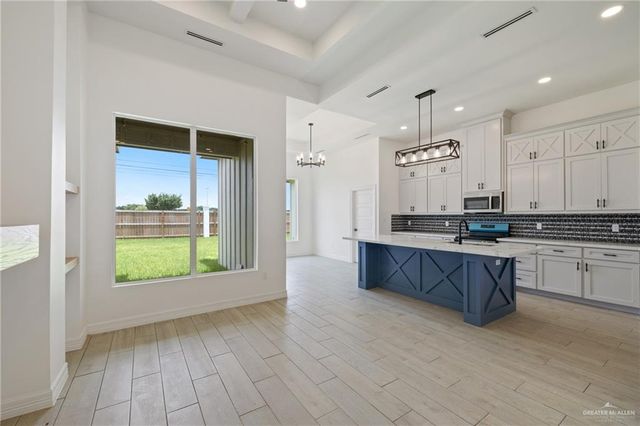 2413 N Gaytan Avenue, Edinburg, TX 78542